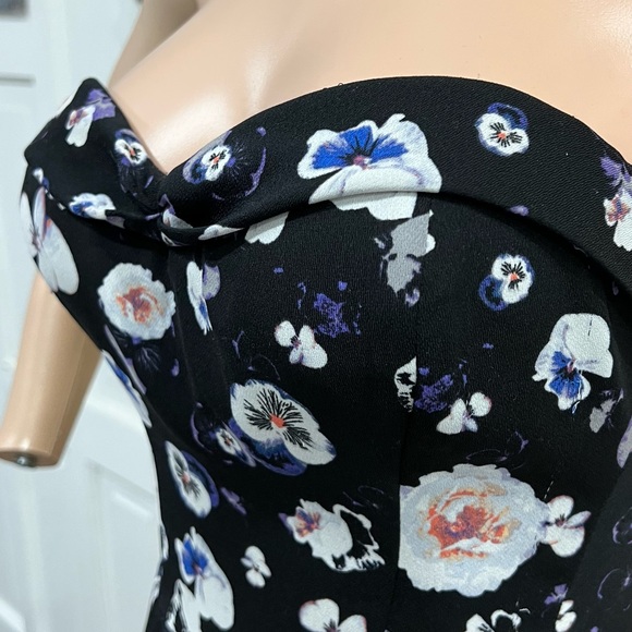 Guess Floral Sleeveless Romper Black Size 2 - Picture 13 of 14